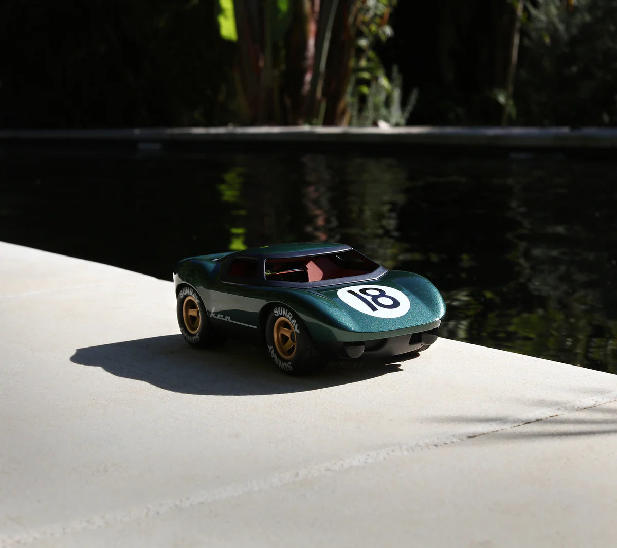 Playforever Speelgoedauto Ken Rogers