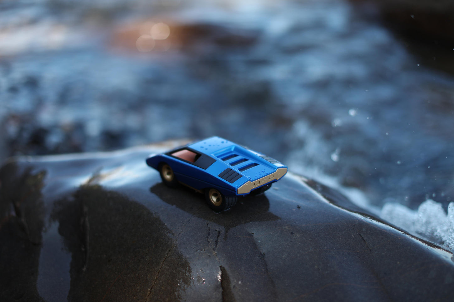 Playforever Speelgoedauto UFO Leonessa Blauw