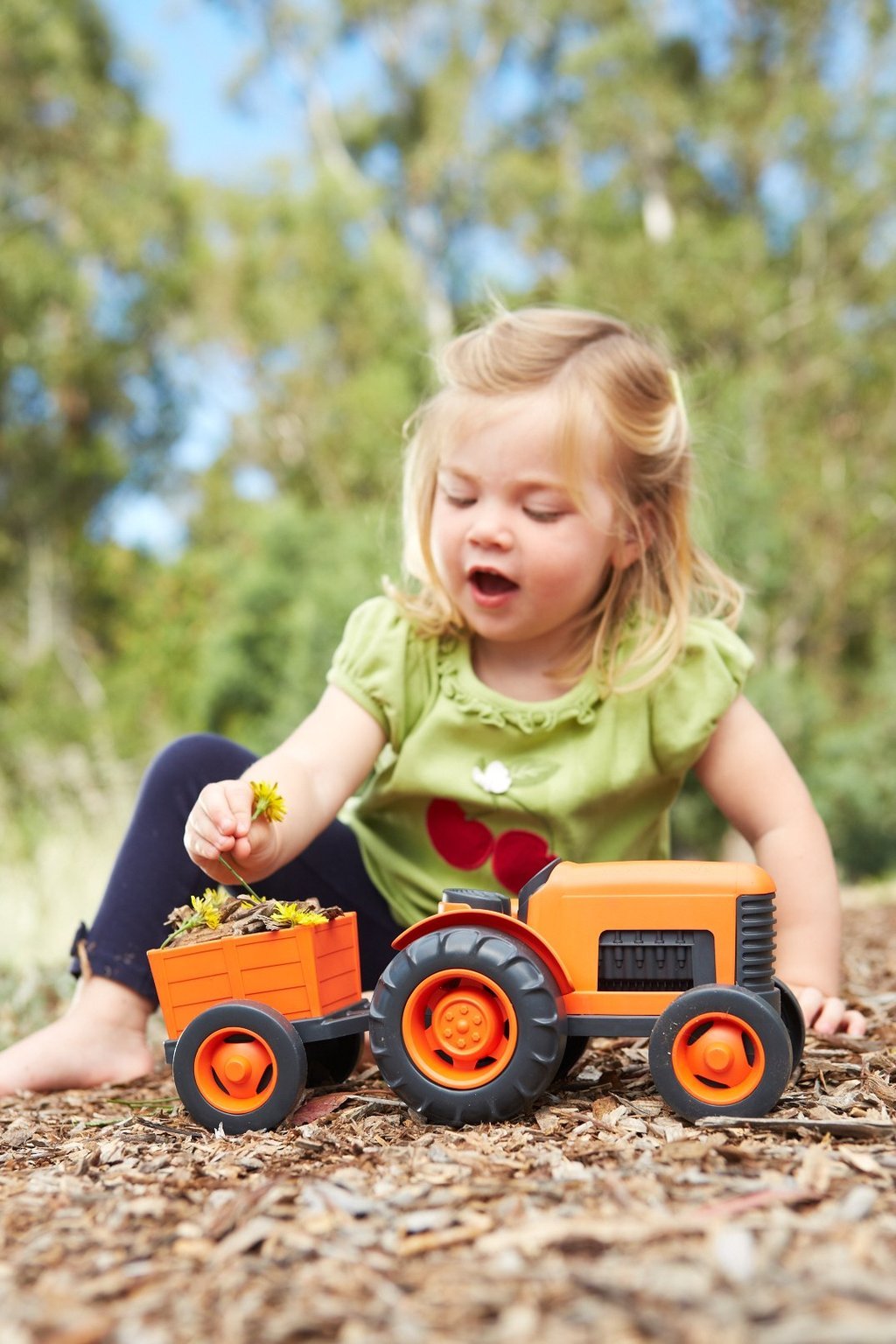 Green Toys Tractor Oranje – Little Wannahaves