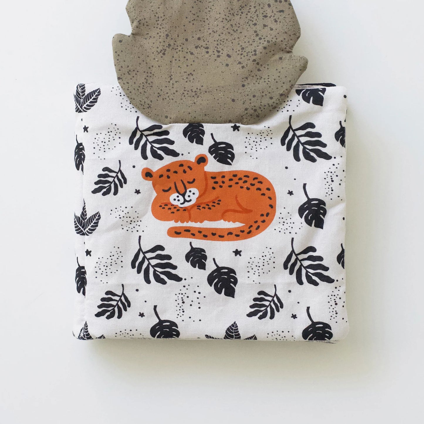 Wee Gallery Peek - a - Boo Jungle – zwart - wit knisperboekje – Little Wannahaves
