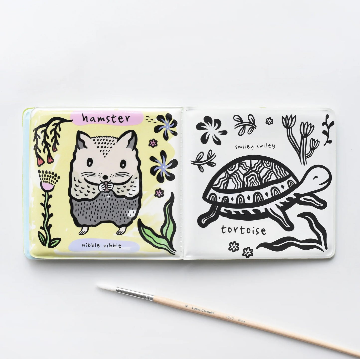 Wee Gallery Color Me: Who Loves Pets - kleurveranderend badboekje – Little Wannahaves